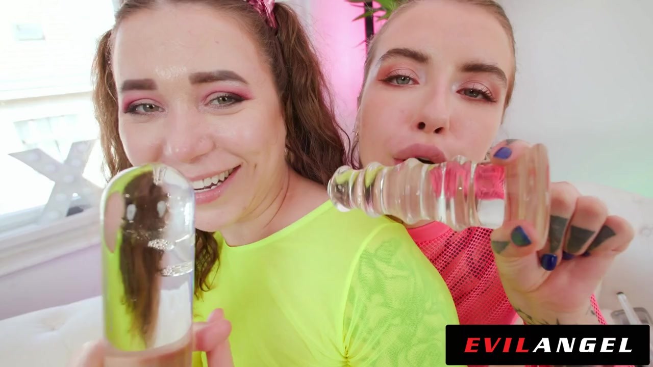 EDEN IVY & MONIKA WILD Gape, Fart & Prolapse with MASSIVE Anal Dildos - EvilAngel - 無料セックスビデオ - RedTube