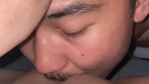 ชายหนุ่มมีเมียอวบสวย