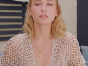 WOWGIRLS Absolutely amazing model Kelly Collins playing with her pussy in this solo video 1/16