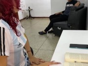 Mi hermanastro Se ofrece ayudarme a cambio de que yo le haga una buena mamada por que anda caliente 3/16