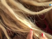 PROF carica uno SCONOSCIUTO IN AUTO gli SEGA IL CAZZO E LUI SBORRA – Dialoghi Italiano Miele Blanco 16/16