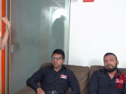 MILF venezolana disfruta de 2 vergas peruanas 9/16