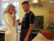 Housewife seduces the plumber - Mydirtyhobby 3/16