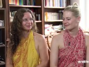 Ersties - Annikas intensive Tantramassage für Isabellas Klitoris 4/16