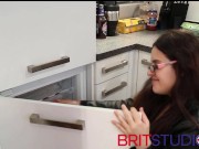 British 18 Year Old Eats Ice Cream With Cum Topping 11/16