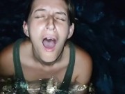 Blowjob in the pool to a stranger 16/16