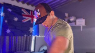I'm your new Toy of muscles to make you pleased
