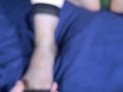 خواستم یه دل سیر آیلین رو بکنم اما شوهرش اومد، ولی حسابی کوس و کونشو انگشت کردم 4/16