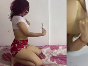 Pillo a mi hijastra grabandose con  muy poca ropa me gusta ver ese gran culo que tiene 1/16