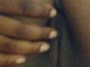 Un collègue m'a surpris en train de jouer avec ma chatte lors d'un voyage d'affaires 💦 1/16