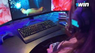 Fucked A Gamer Girl Hard, And She Got An Orgasm From The First Person Close-Up