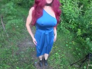 Шлюха С Большими Сиськами Трахается В Жопу в Лесу Пока Ее муж В кустах 1/16