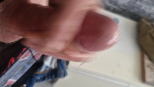 Loads of cum in slowmotion