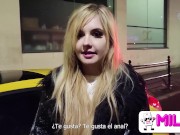 Hermosa rubia delgada acepta ir al hotel para una sesion de fotos hot 2/16