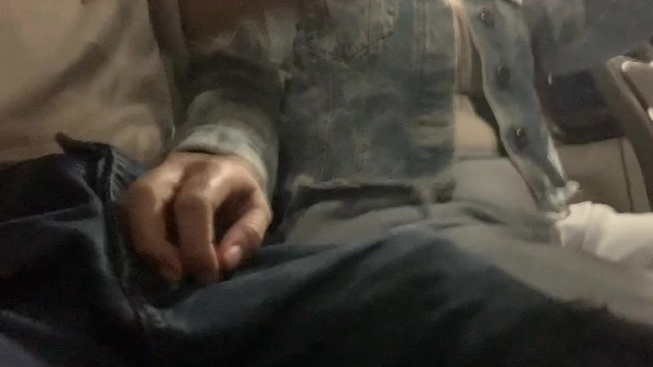 Public flash dick on bus and unknown girl wants to touch - Vidéo de sexe gratuite - RedTube