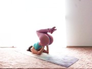 Bikini Home Yoga 4/16