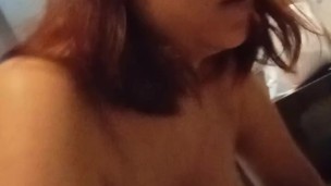 Le bailo y me caliento tanto que decidí darle una rica montada