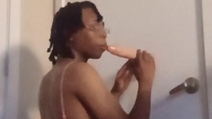 MTF femboy Daily blowjob in practice day (23 of 30)