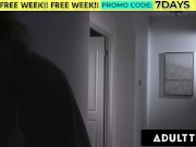 Aussie Babe Charlie Forde 5 Dude BUKKAKE BLOWBANG 1/16