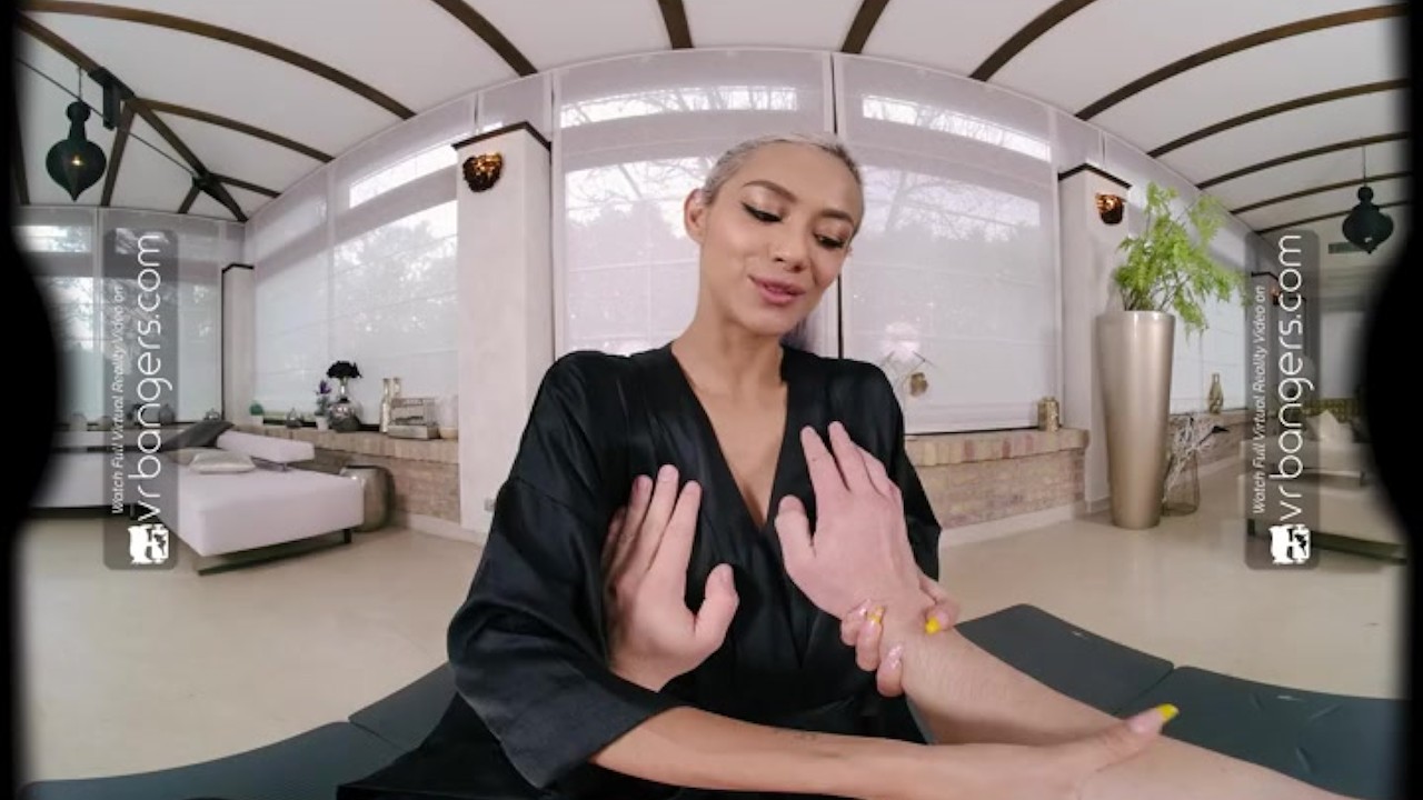 Vr Bangers Hot Skinny Latina Masseuse Veronica Leal ...