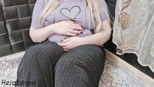 رفتم خونه رفیقم زن حامله اش گفت دوسش نداره منم بهش پیشنهاد سکس دادم مکالمه زیاد فارسی