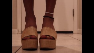 Do you lIke Feet and legs?