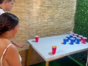 Un juego caliente de hermanastros termina con una corrida en su culo.