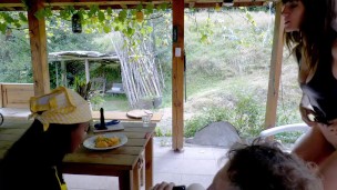 Trio with the producer and the Colombian housekeeper (anal / squirt)