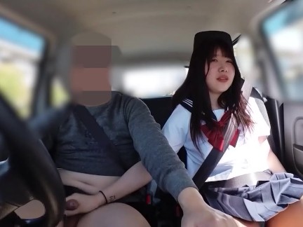 女子アナ志望かすみちゃん①セーラー服着せて車内でペロペロフェラと乳首舐め手コキ、運転中もペロペロしこしこ！