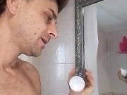 Caffè barba con pisciata finale mentre vi racconto le mie chiavate 2/16