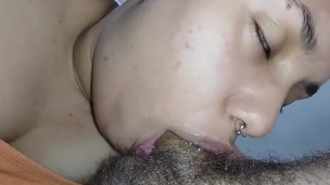 bitch starts her day fucking a dick with her extreme and delicious blowjob, eating cum for breakfast