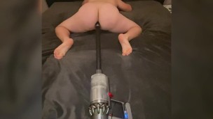 Huge bubble butt anal vacuum cleaner masturbation