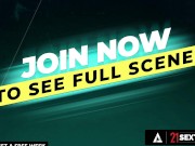 Sexy Feet Gets Covered In Cum After Sensual Footjob 7/16