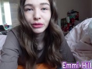 Feet fetish! Skinny Teen Shows Her Feet 1/16