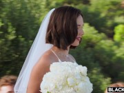 BLACKED Hot babe creampied in BBC threesome 5/16