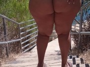 Flashing pussy and ass to voyeurs at the public lake