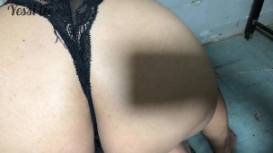 Sexo casero con mexicana dando ricos sentones con diminuta tanga