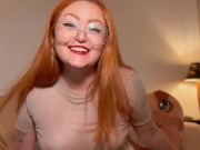 Meia irmã não resiste ao stepbrother e leva na bucetinha - JOI em português ROLEPLAY 6/16