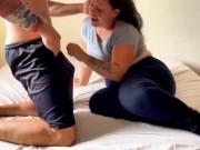 Acordei com a irmã da minha esposa chupando meu pauzão 1/16