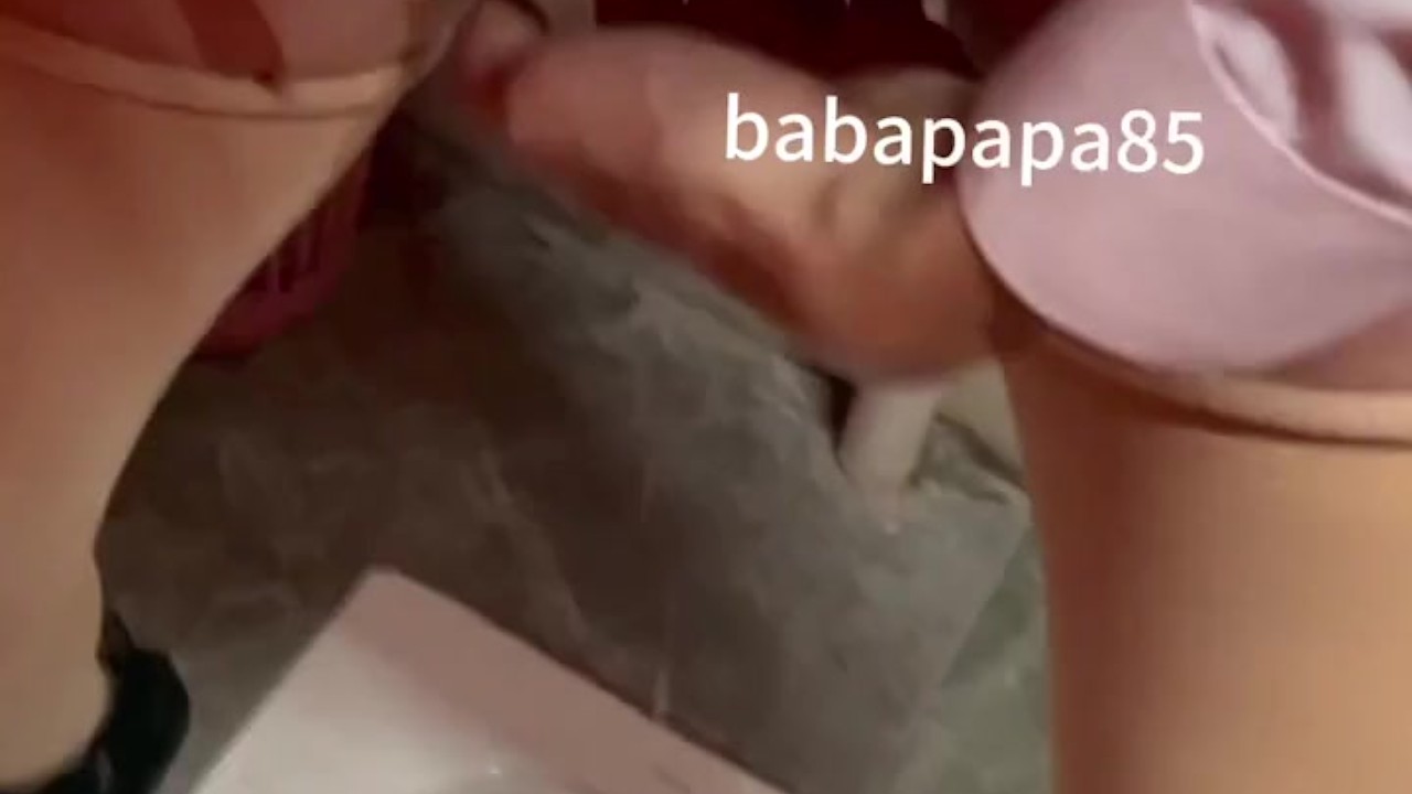 粉色衬衣高跟靴，打扮避怪异的露出 - Free Sex Video - RedTube