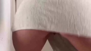 Nasty babe Twerking for you