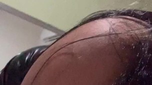 Moviendo el culo rico