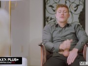 VIXENPLUS Horny boss fucks assistant 6/16