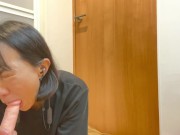 【テレビ電話オナニー】えっちな空気のおすそ分け♡声を出せない環境でグチョグチョ音が響く♡　日本人 素人 フェラ 9/16