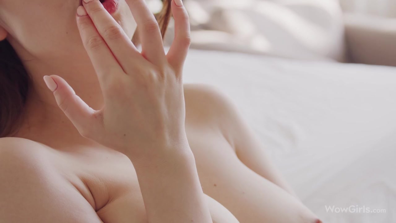 WOWGIRLS Exceptionally hot Ukrainian model Mila Azul rubbing and fingering her pussy - RedTube