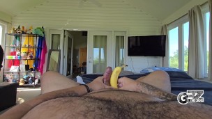Camparing my dick to a banana