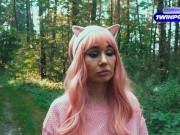 Няшка-лесбиянка заблудилась в лесу и нарвалась на хуй лесника. 7/16