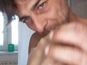 Scopo e riempio di sborra dentro i collant delle mie fans 4/16