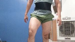 Haciendo ejercicio, preparándose para ser una estrella