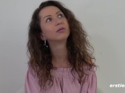 Ersties - Intensive Analmasturbation mit mehreren Toys 3/16